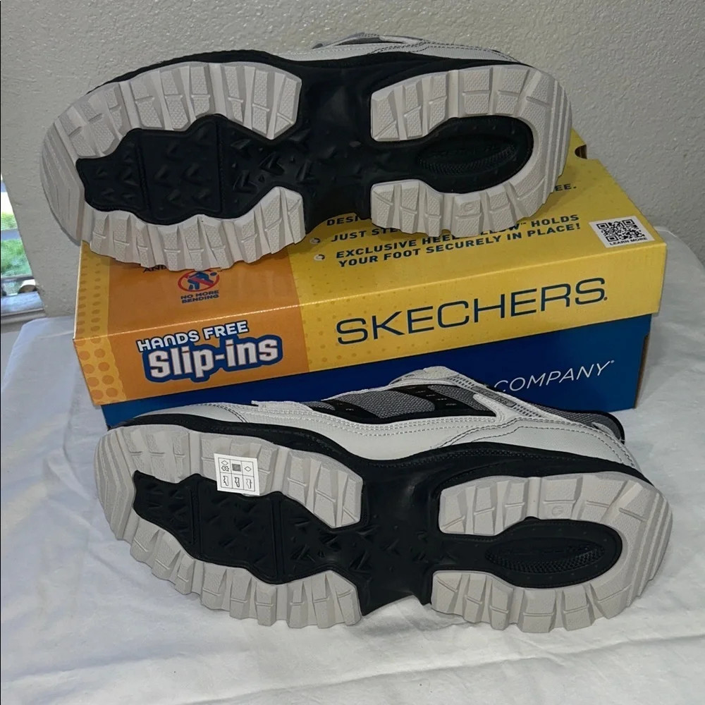 Skechers Men's Black and Gray Athletic Sneakers
